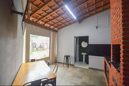 Apartamento à venda com 75m², 2 quartos e 2 vagas Apartamento à venda com 75m², 2 quartos e 2 vagasÁrea comum - Churrasqueira