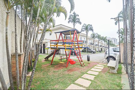 Apartamento à venda com 75m², 2 quartos e 2 vagas Apartamento à venda com 75m², 2 quartos e 2 vagasÁrea comum - Playground
