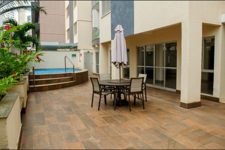 Apartamento para alugar com 70m², 2 quartos e 1 vaga