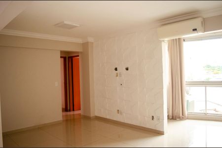 Apartamento para alugar com 2 quartos, 70m² em Jardim Goiás, Goiânia