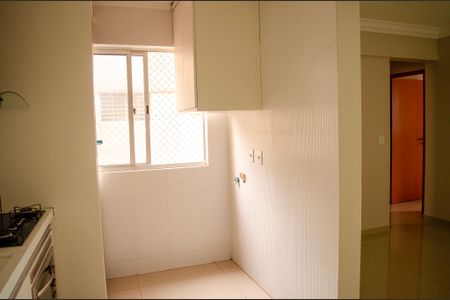 Apartamento para alugar com 2 quartos, 70m² em Jardim Goiás, Goiânia