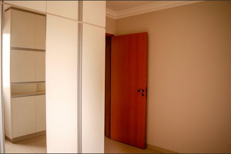 Apartamento para alugar com 70m², 2 quartos e 1 vaga