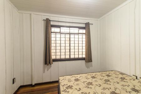 Quarto 2 de casa para alugar com 2 quartos, 80m² em Xaxim, Curitiba
