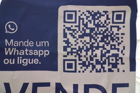 Apartamento à venda com 65m², 2 quartos e 2 vagasQR CODE 