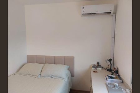 Foto 04 de apartamento à venda com 2 quartos, 60m² em Petrópolis, Porto Alegre