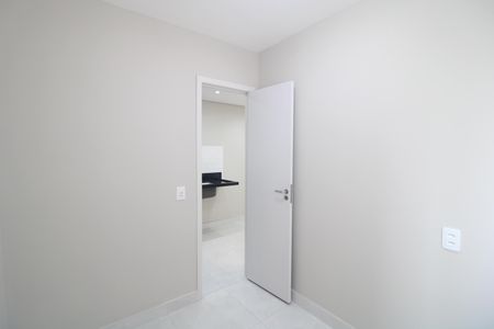 Quarto 2 de apartamento para alugar com 2 quartos, 34m² em Veleiros, São Paulo
