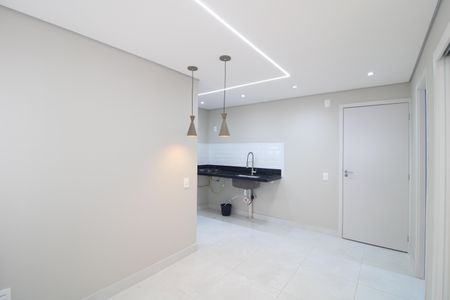 Sala de apartamento para alugar com 2 quartos, 34m² em Veleiros, São Paulo