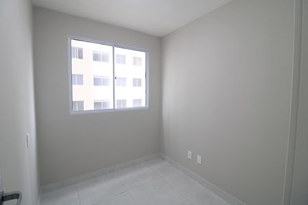 Quarto 2 de apartamento para alugar com 2 quartos, 34m² em Veleiros, São Paulo
