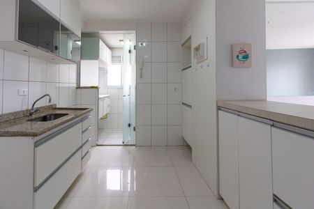 Apartamento à venda com 61m², 2 quartos e 2 vagasCozinha