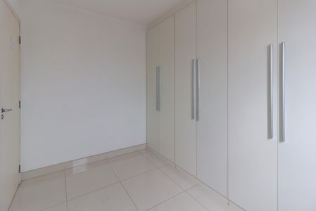 Apartamento à venda com 61m², 2 quartos e 2 vagasQuarto 2