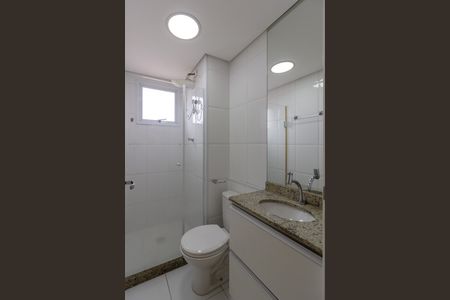 Apartamento à venda com 61m², 2 quartos e 2 vagasBanheiro social