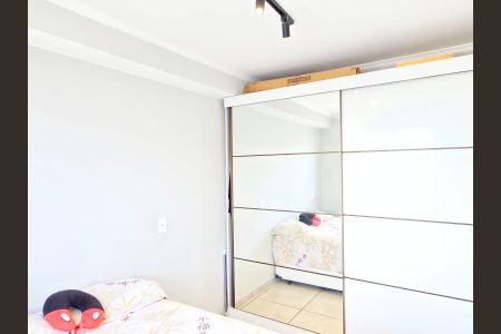 Quarto 01 de apartamento para alugar com 2 quartos, 37m² em Vila Flora, Guarulhos