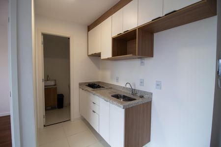 Cozinha de apartamento para alugar com 1 quarto, 31m² em Butantã, São Paulo