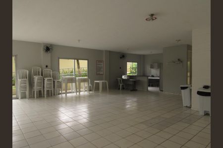 Apartamento para alugar com 50m², 3 quartos e sem vagaÁrea comum - Salão de Festas