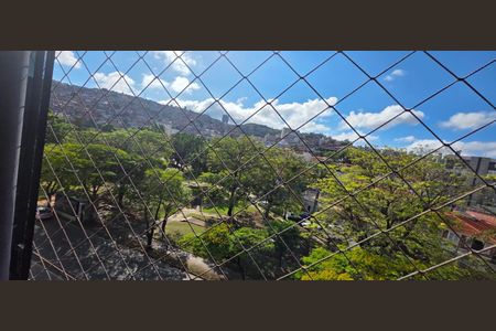 Apartamento à venda com 3 quartos, 110m² em Vila Paris, Belo Horizonte