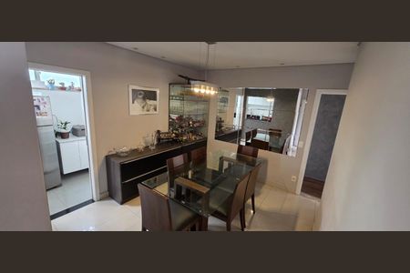 Apartamento à venda com 3 quartos, 110m² em Vila Paris, Belo Horizonte