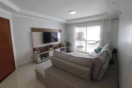 Sala de apartamento para alugar com 4 quartos, 117m² em Chácara Agrindus, Taboão da Serra