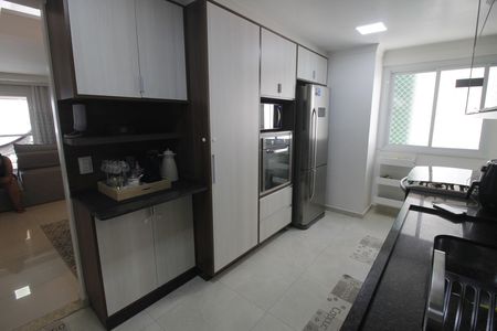 Cozinha - Armários de apartamento para alugar com 4 quartos, 117m² em Chácara Agrindus, Taboão da Serra
