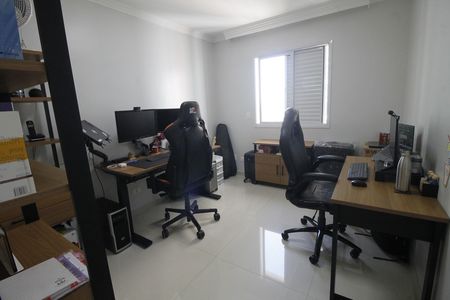 Apartamento para alugar com 117m², 4 quartos e 2 vagasQuarto 2