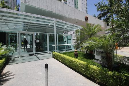 Apartamento para alugar com 117m², 4 quartos e 2 vagasFachada e portaria