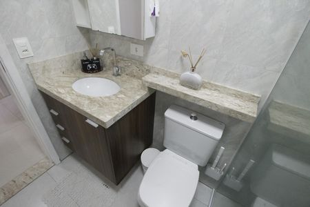Apartamento para alugar com 117m², 4 quartos e 2 vagasBanheiro