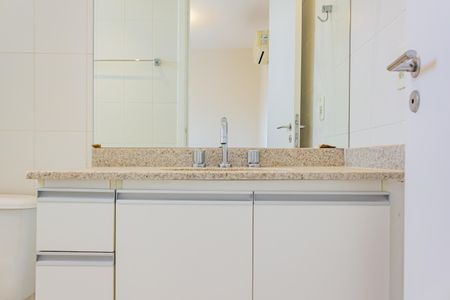 Apartamento à venda com 190m², 3 quartos e 3 vagasBanheiro da Suíte 2