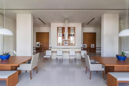Apartamento à venda com 190m², 3 quartos e 3 vagasÁrea comum - Salão de festas