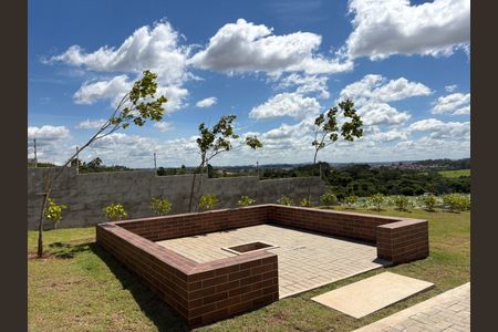 Casa de condomínio à venda com 90m², 2 quartos e 2 vagasÁrea comum - Praça