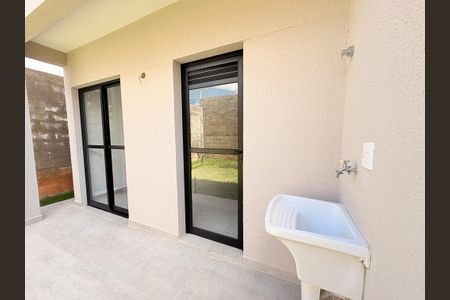 Casa de condomínio à venda com 90m², 2 quartos e 2 vagasÁrea de Serviço