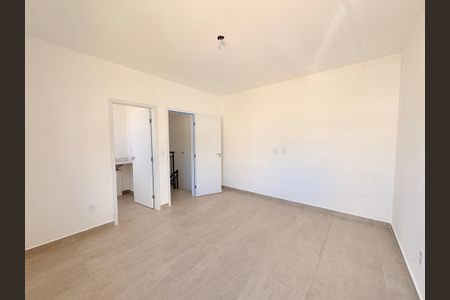 Casa de condomínio à venda com 90m², 2 quartos e 2 vagasSuíte 2