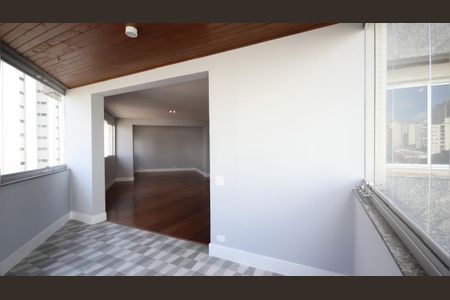 Apartamento para alugar com 3 quartos, 244m² em Vila Uberabinha, São Paulo