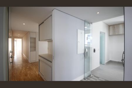 Apartamento para alugar com 3 quartos, 244m² em Vila Uberabinha, São Paulo