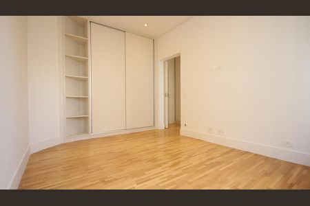Apartamento para alugar com 3 quartos, 244m² em Vila Uberabinha, São Paulo