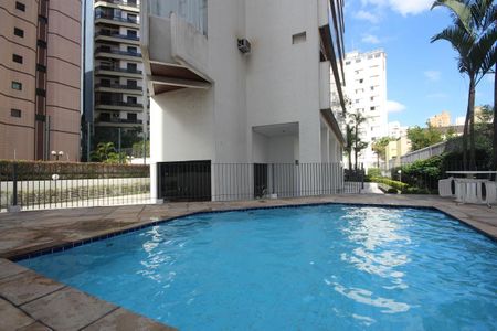 Apartamento para alugar com 3 quartos, 244m² em Vila Uberabinha, São Paulo