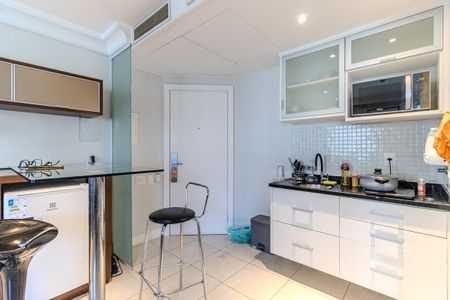 Studio à venda com 27m², 1 quarto e 1 vaga Studio à venda com 27m², 1 quarto e 1 vagaCozinha