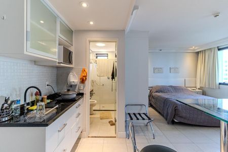 Studio à venda com 27m², 1 quarto e 1 vaga Studio à venda com 27m², 1 quarto e 1 vagaCozinha