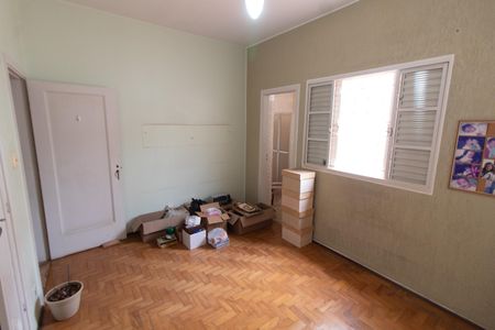 Casa à venda com 300m², 3 quartos e 3 vagasSUITE