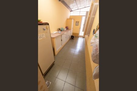 Casa à venda com 300m², 3 quartos e 3 vagasÁREA DE SERVIÇO