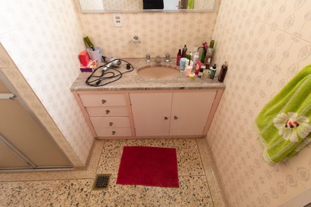 Casa à venda com 300m², 3 quartos e 3 vagasBANHEIRO DA SUITE