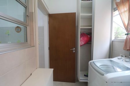 Apartamento para alugar com 73m², 2 quartos e 2 vagasÁrea de Serviço