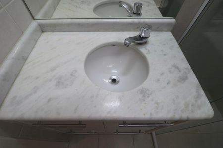 Apartamento para alugar com 73m², 2 quartos e 2 vagasBanheiro Social