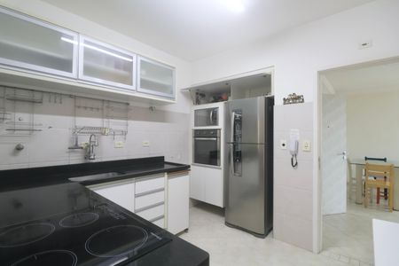 Apartamento para alugar com 73m², 2 quartos e 2 vagasCozinha