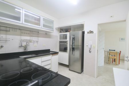 Apartamento para alugar com 73m², 2 quartos e 2 vagasCozinha