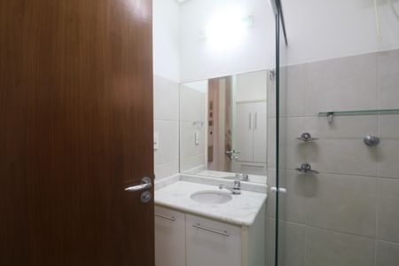 Apartamento para alugar com 73m², 2 quartos e 2 vagasBanheiro Social