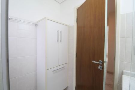 Apartamento para alugar com 73m², 2 quartos e 2 vagasBanheiro Social