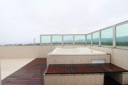 Apartamento para alugar com 73m², 2 quartos e 2 vagasÁrea comum - Piscina