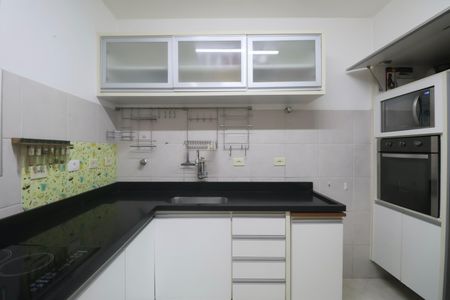 Apartamento para alugar com 73m², 2 quartos e 2 vagasCozinha