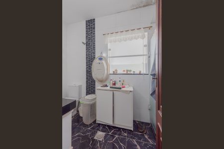 Casa à venda com 200m², 3 quartos e 2 vagasBanheiro da Suíte