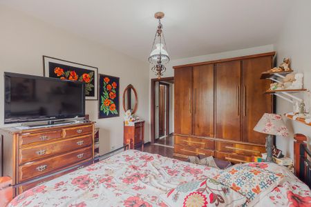 Casa à venda com 200m², 3 quartos e 2 vagasSuíte