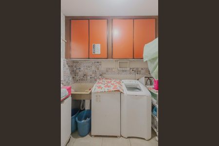 Casa à venda com 200m², 3 quartos e 2 vagasÁrea de Serviço